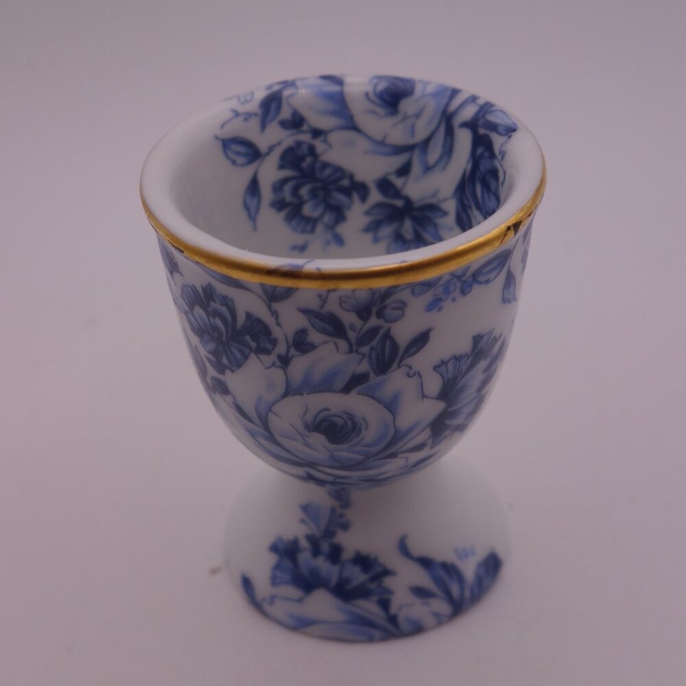 Crown Ashton Made in N.B. Canada Fine Porcelain Egg Cup with Gold Rim